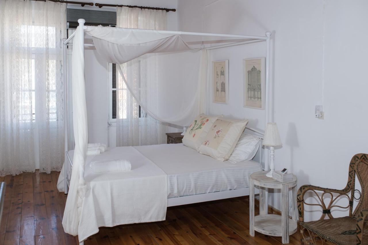 Vakantiehuis Neoclassical Manor House Poros Town