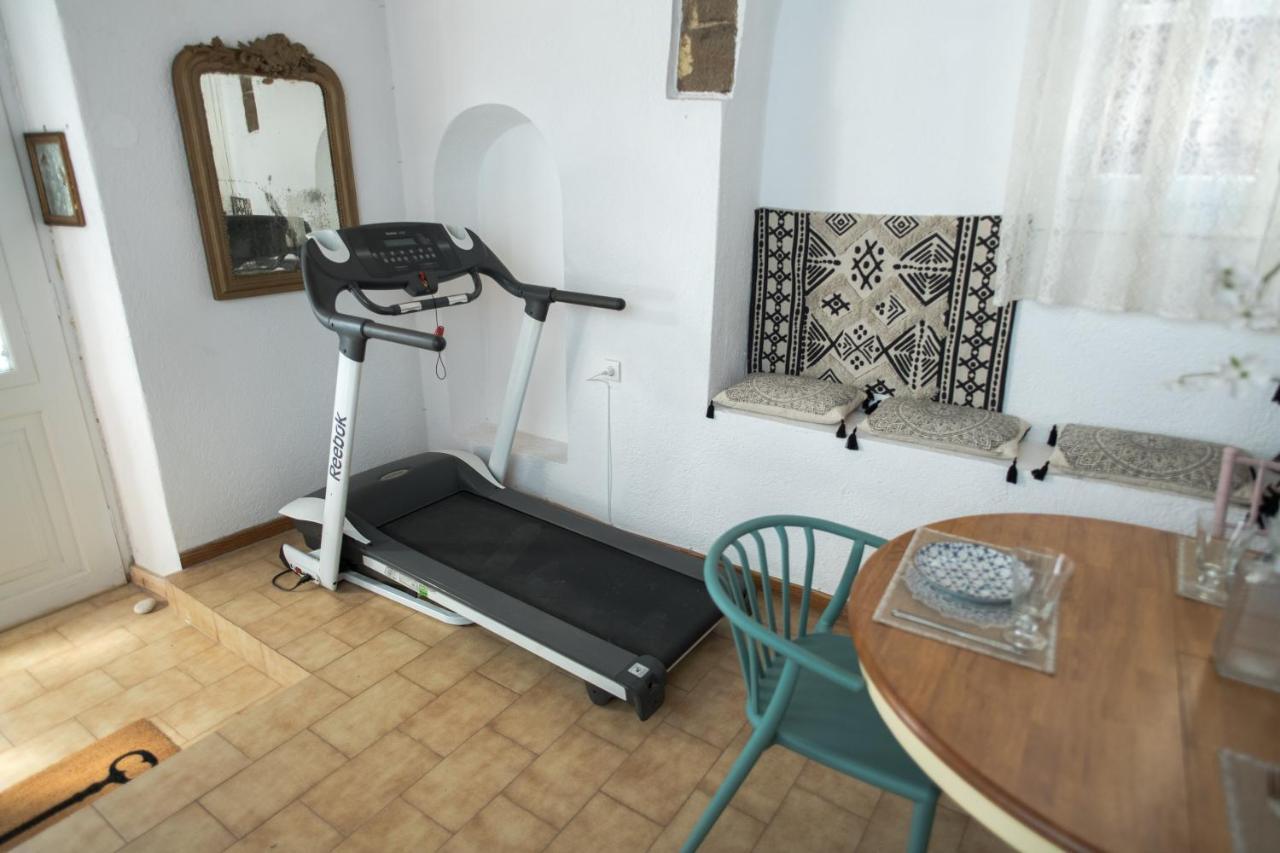 Neoclassical Manor House Ferienhaus Poros Town